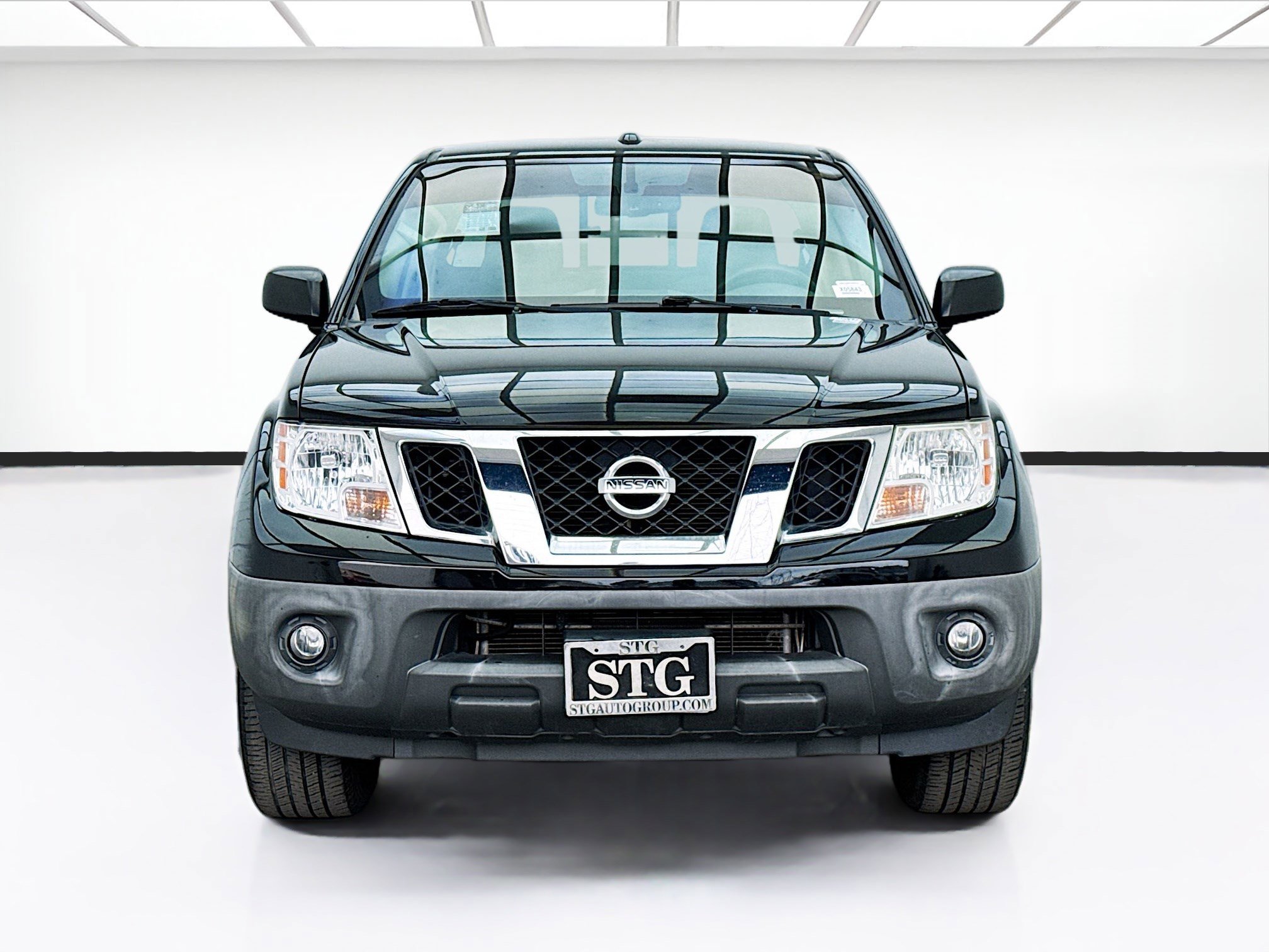 Used 2018 Nissan Frontier SV w/ Value Truck Package image 2