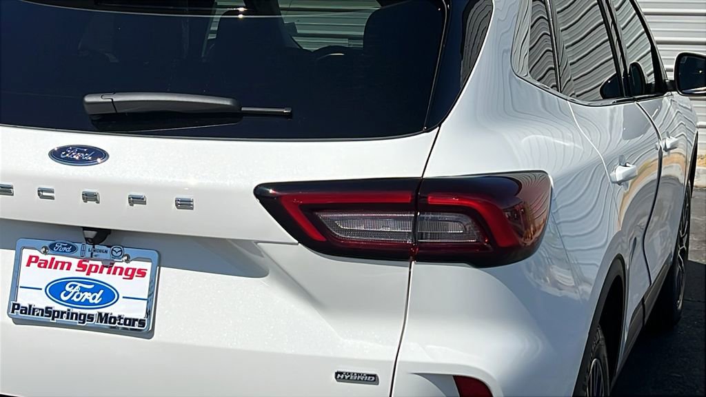 New 2025 Ford Escape SE w/ PHEV Premium Package image 9