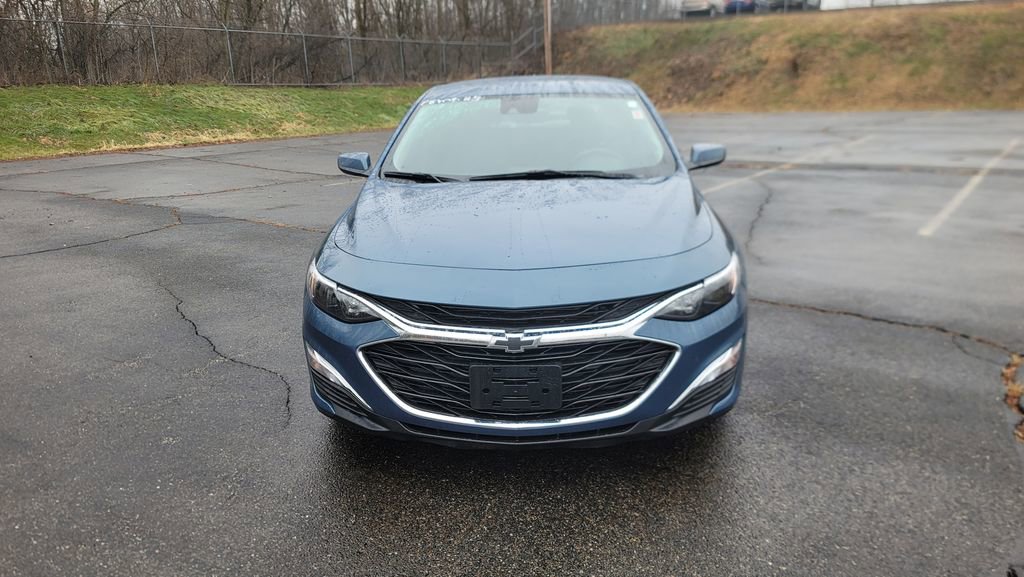 Used 2025 Chevrolet Malibu RS w/ LPO, Floor Liner Package image 4