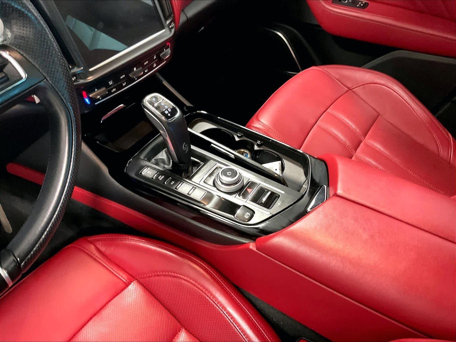 Used 2022 Maserati Levante Modena AWD/4WD image 20