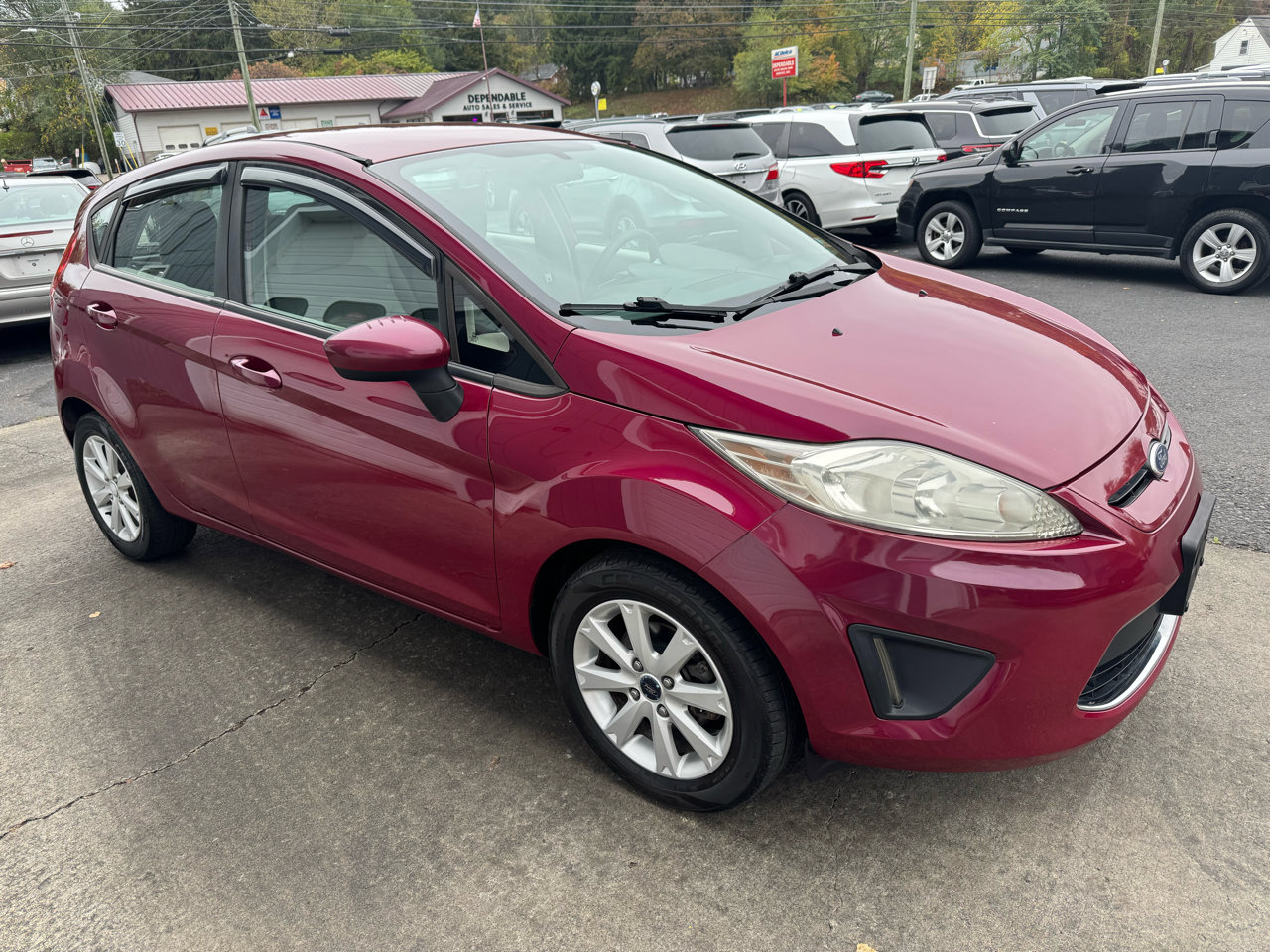 Used 2011 Ford Fiesta SE w/ 203A Rapid Spec Order Code image 3