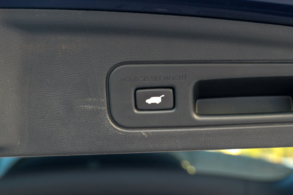 Used 2023 Acura MDX SH-AWD image 63