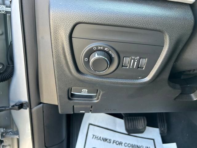 Used 2023 Jeep Grand Cherokee Altitude image 24