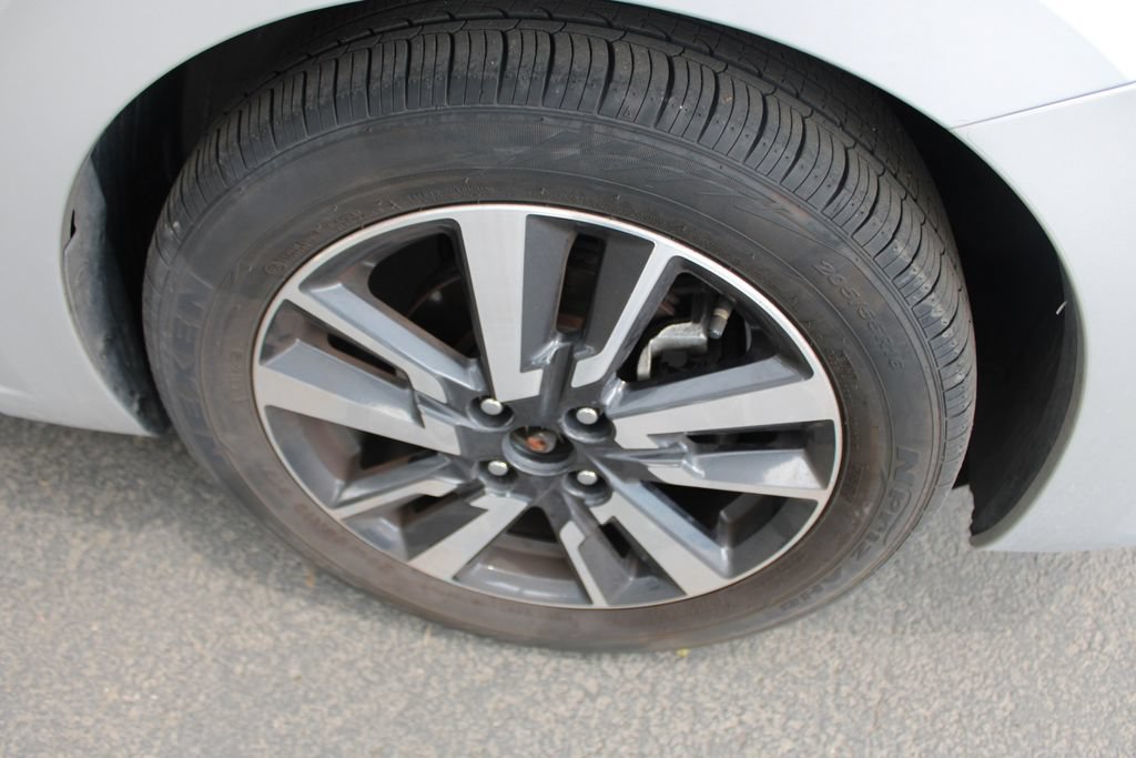Used 2021 Nissan Versa SV FWD image 50