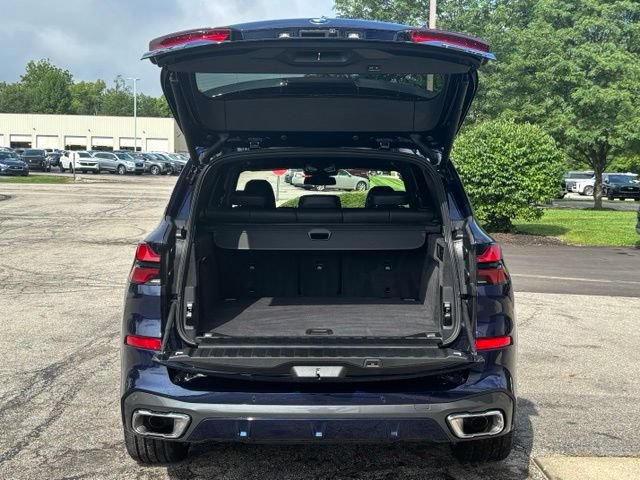 Certified 2026 BMW X5 xDrive40i w/ M Sport Package AWD/4WD image 33