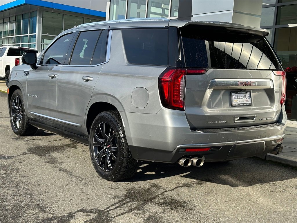 Used 2023 GMC Yukon Denali w/ Denali Reserve Package image 3