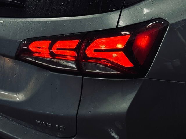 Used 2024 Chevrolet Equinox LT image 7