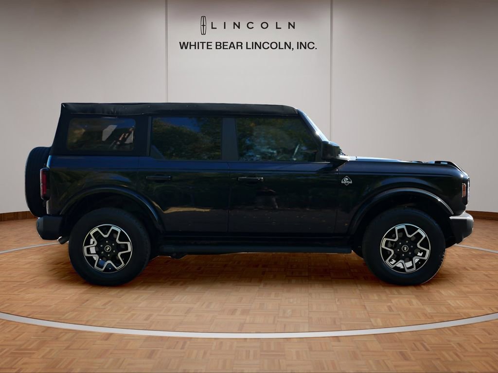 Used 2024 Ford Bronco Outer Banks image 4