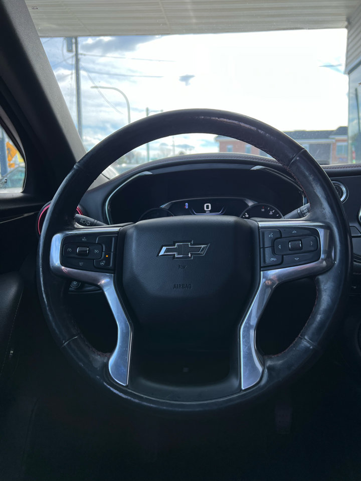 Used 2019 Chevrolet Blazer RS w/ Sun and Wheels Package image 14