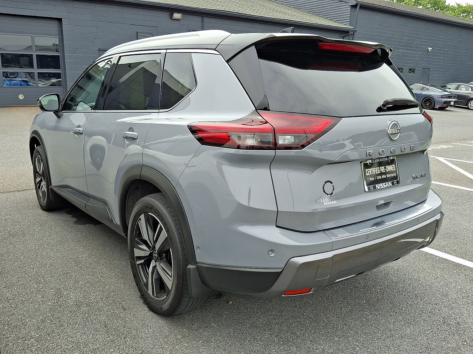 Certified 2024 Nissan Rogue SL w/ SL Premium Package AWD/4WD image 3