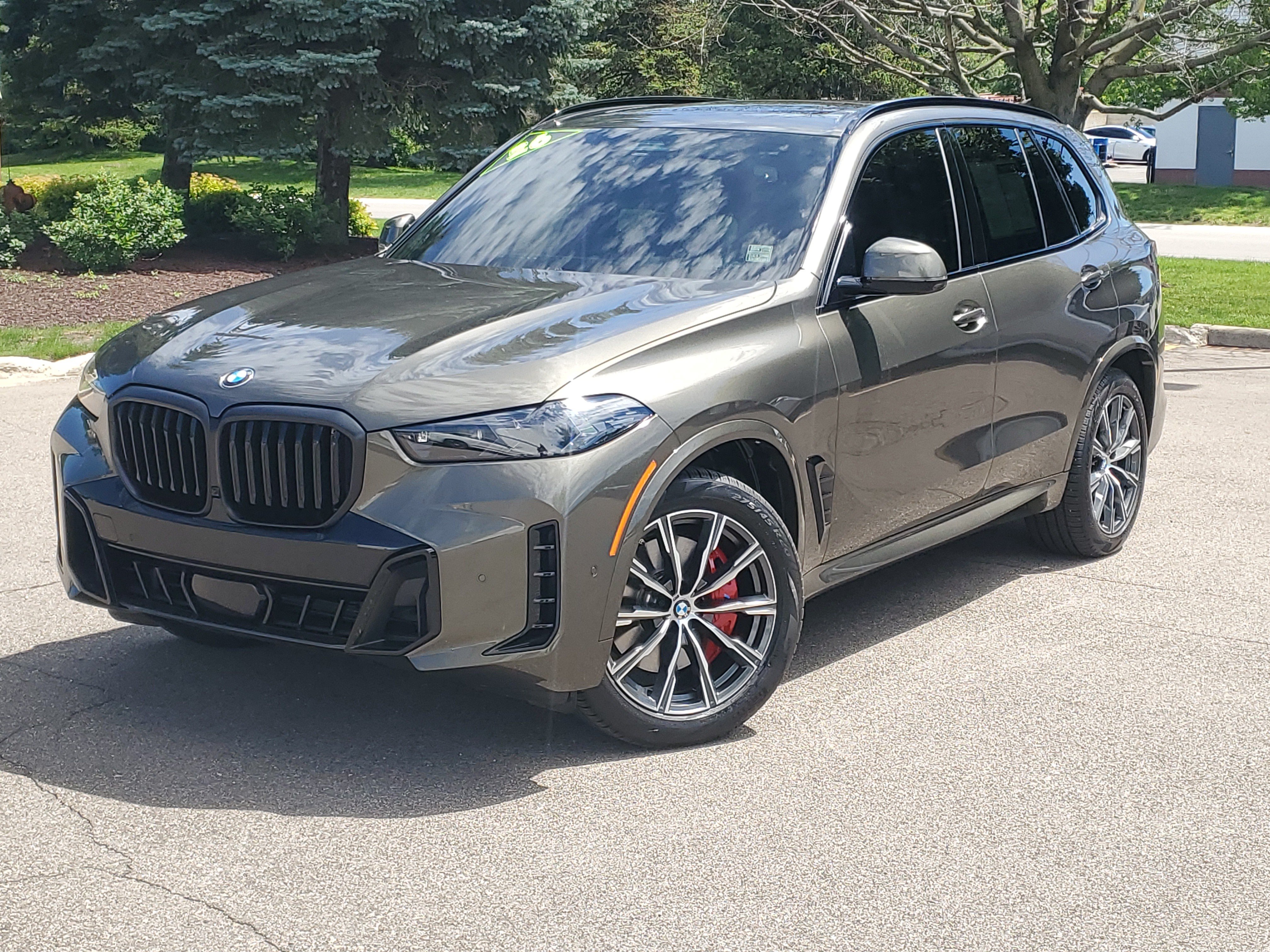 Certified 2026 BMW X5 xDrive40i w/ M Sport Package AWD/4WD image 1