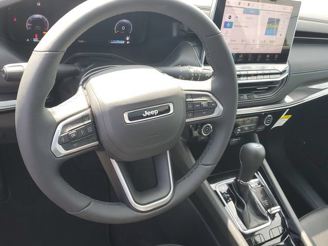 New 2026 Jeep Compass Limited w/ Sun, Sound & Navigation Group AWD/4WD image 20