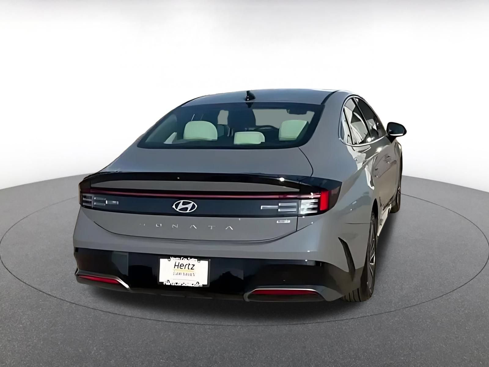 Used 2025 Hyundai Sonata SEL FWD image 12