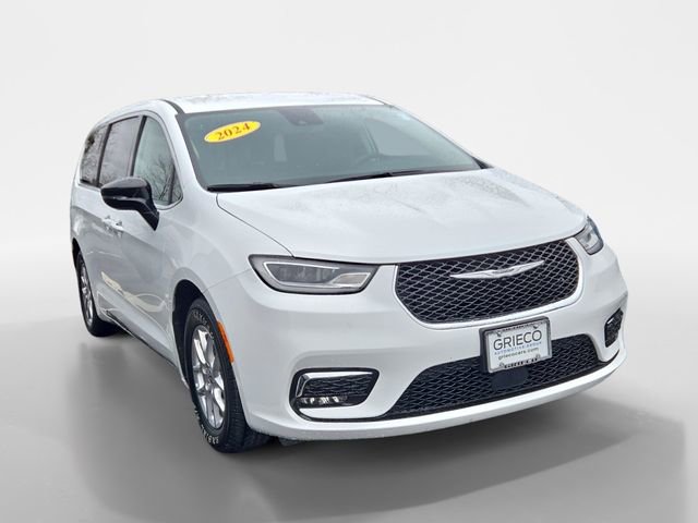 Used 2024 Chrysler Pacifica Touring-L