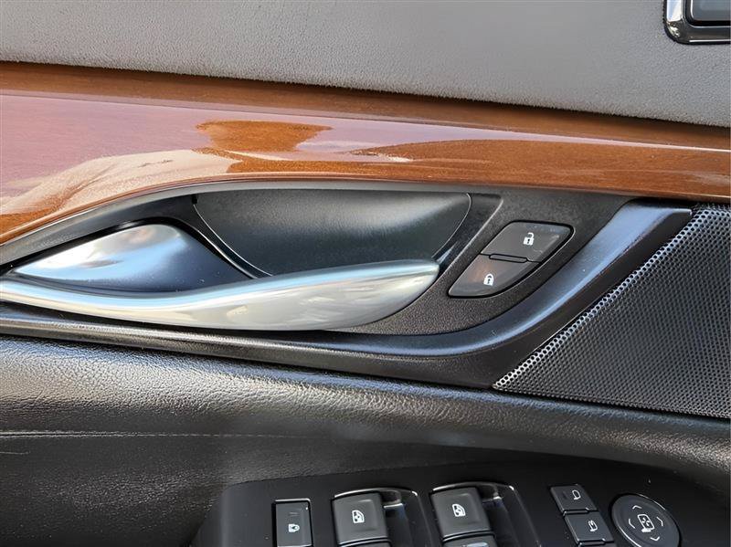 Used 2019 Cadillac Escalade ESV Luxury RWD image 23