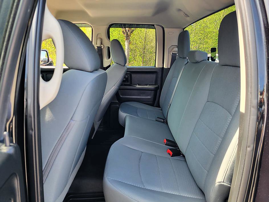 Used 2017 RAM 1500 Express AWD/4WD image 12