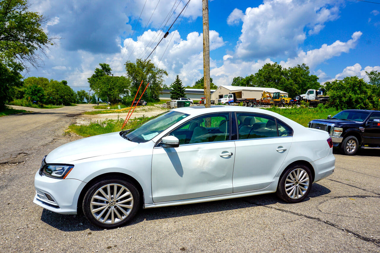 Used 2016 Volkswagen Jetta SEL w/ Lighting Package image 2