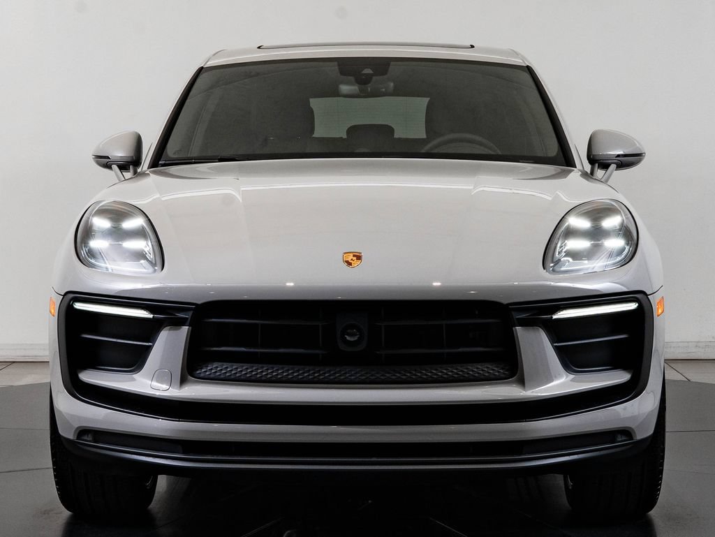 New 2026 Porsche Macan AWD/4WD image 11