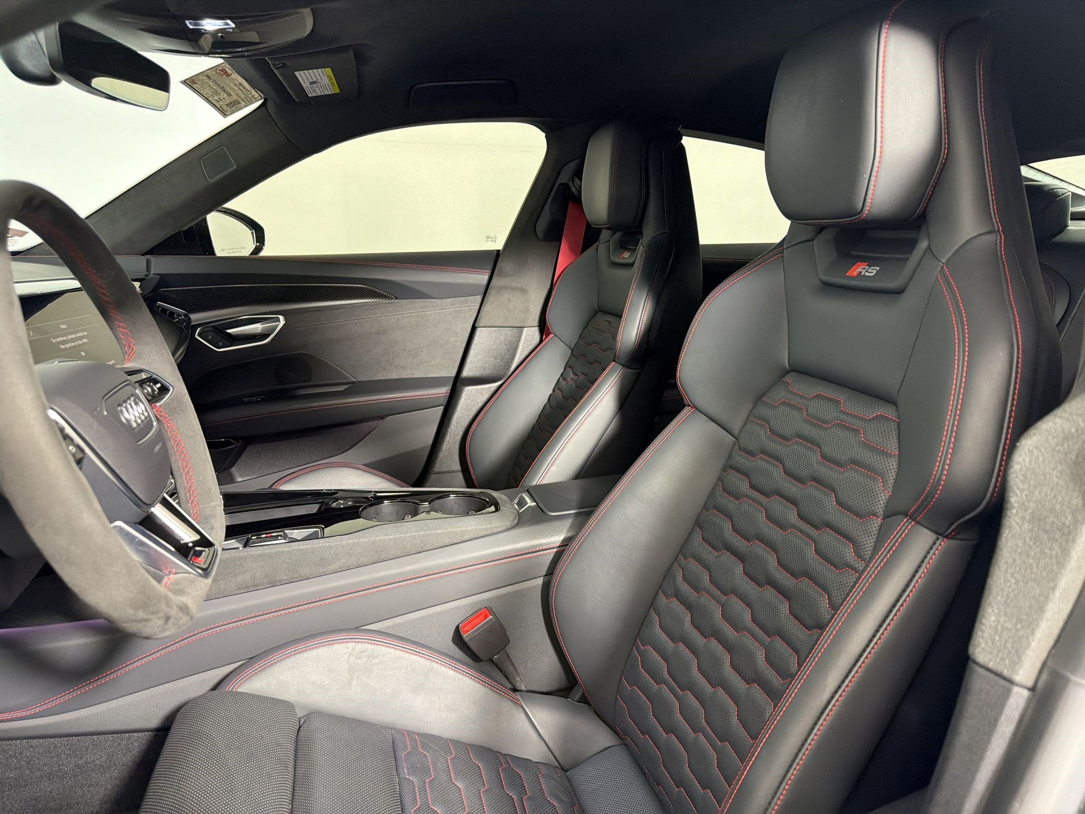 Used 2022 Audi RS e-tron GT AWD/4WD image 4