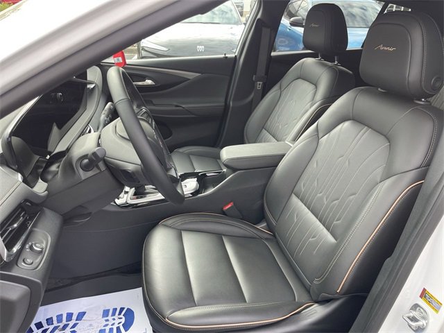 New 2025 Buick Envista Avenir image 11