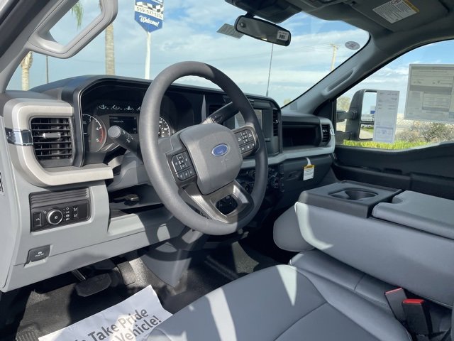 New 2026 Ford F250 XL w/ XL Chrome Package image 9