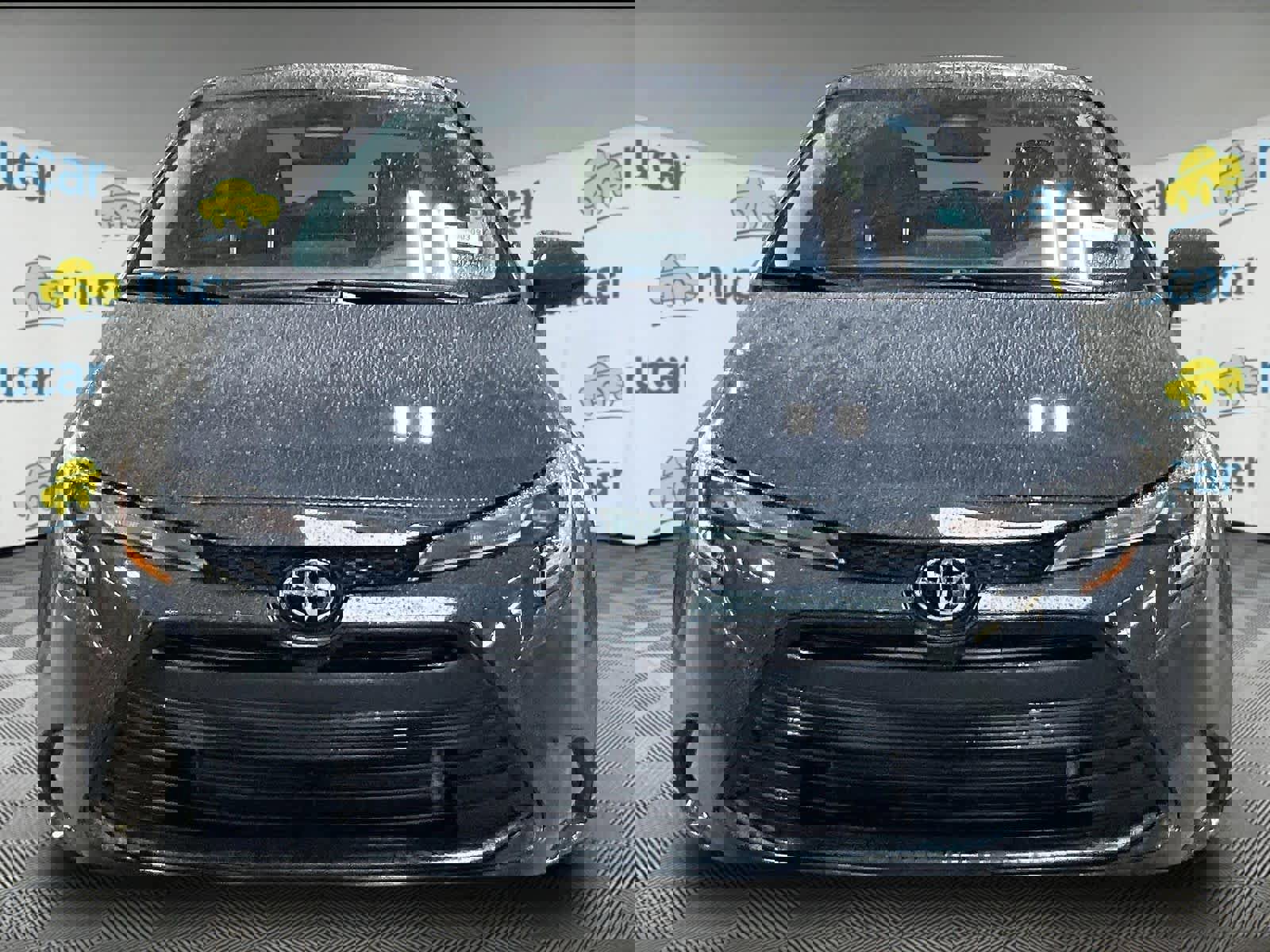 Used 2025 Toyota Corolla LE image 2