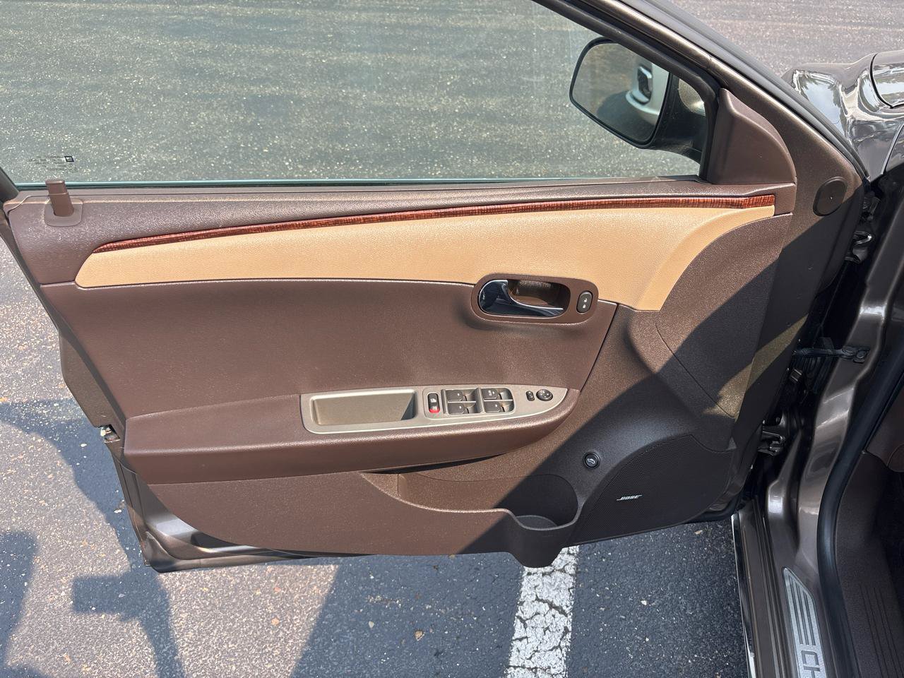 Used 2012 Chevrolet Malibu LTZ FWD image 9