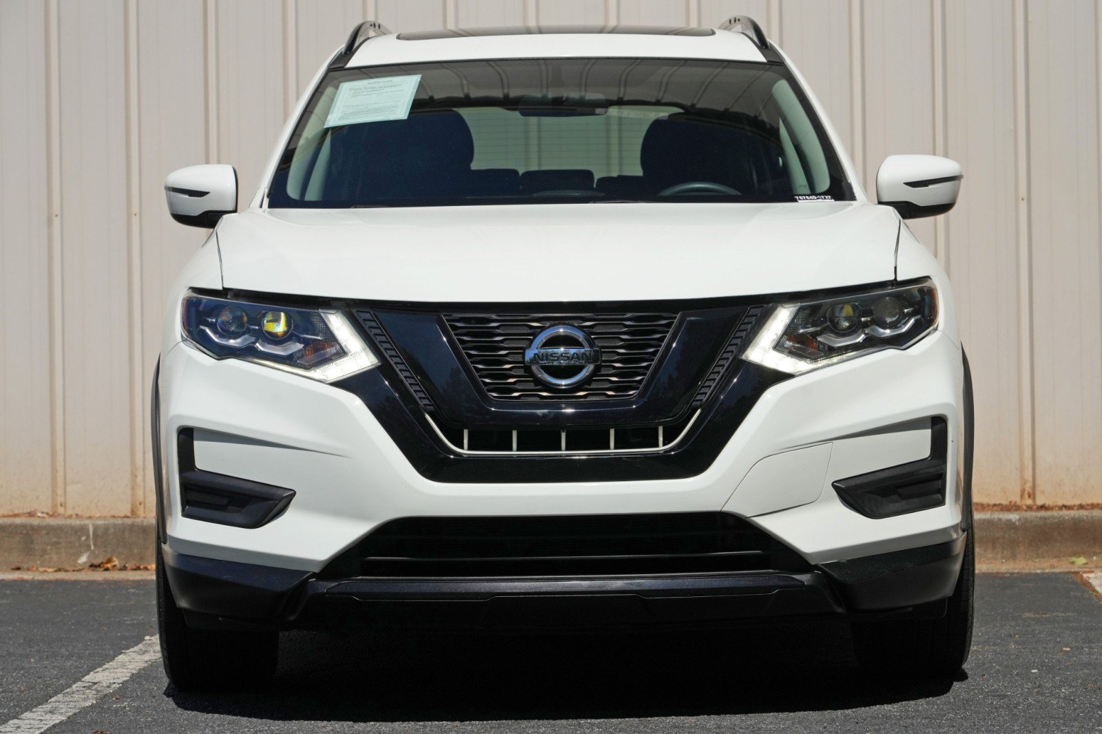 Used 2017 Nissan Rogue SV FWD image 6