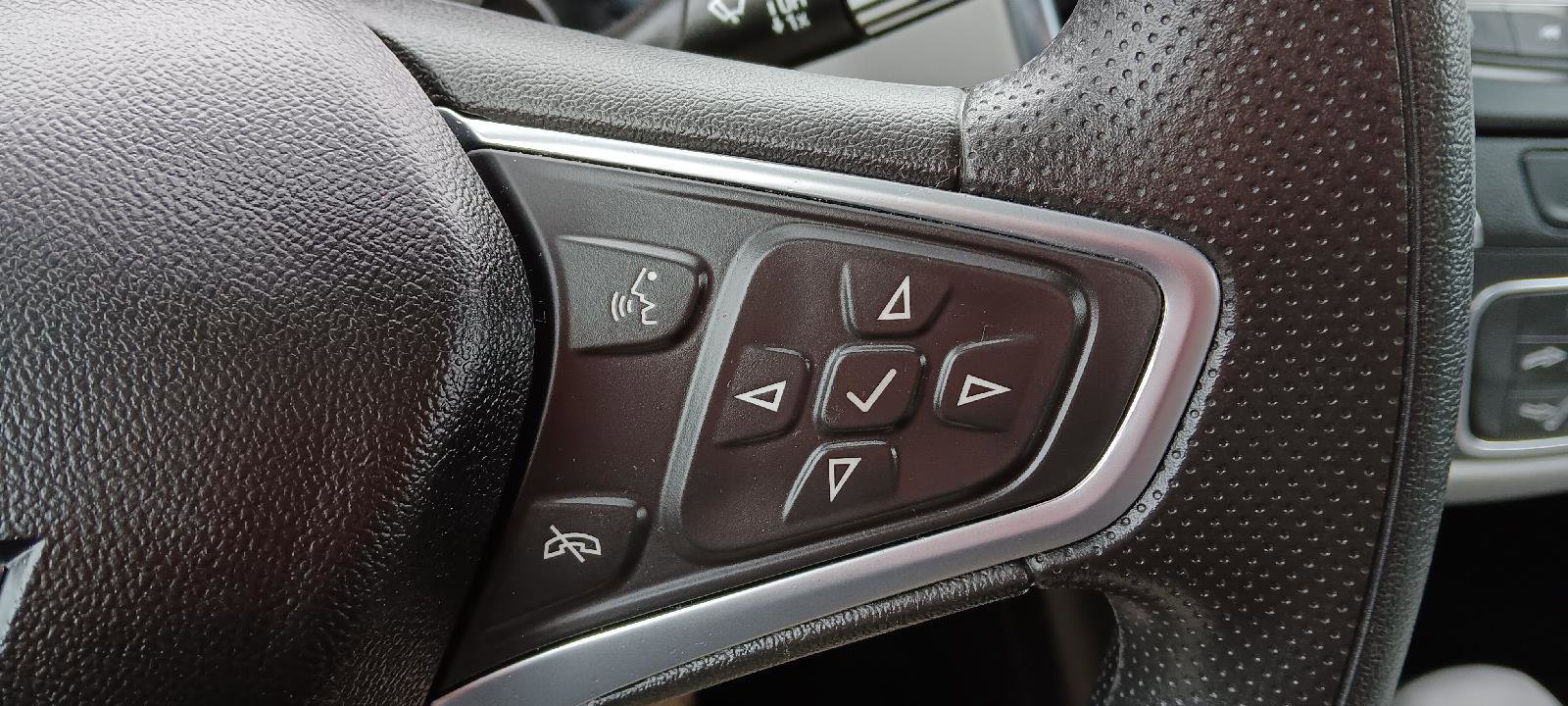 Used 2022 Chevrolet Equinox LT image 18