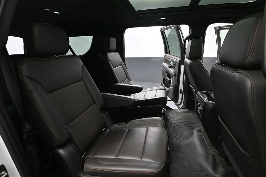 Used 2021 Chevrolet Suburban High Country AWD/4WD image 54
