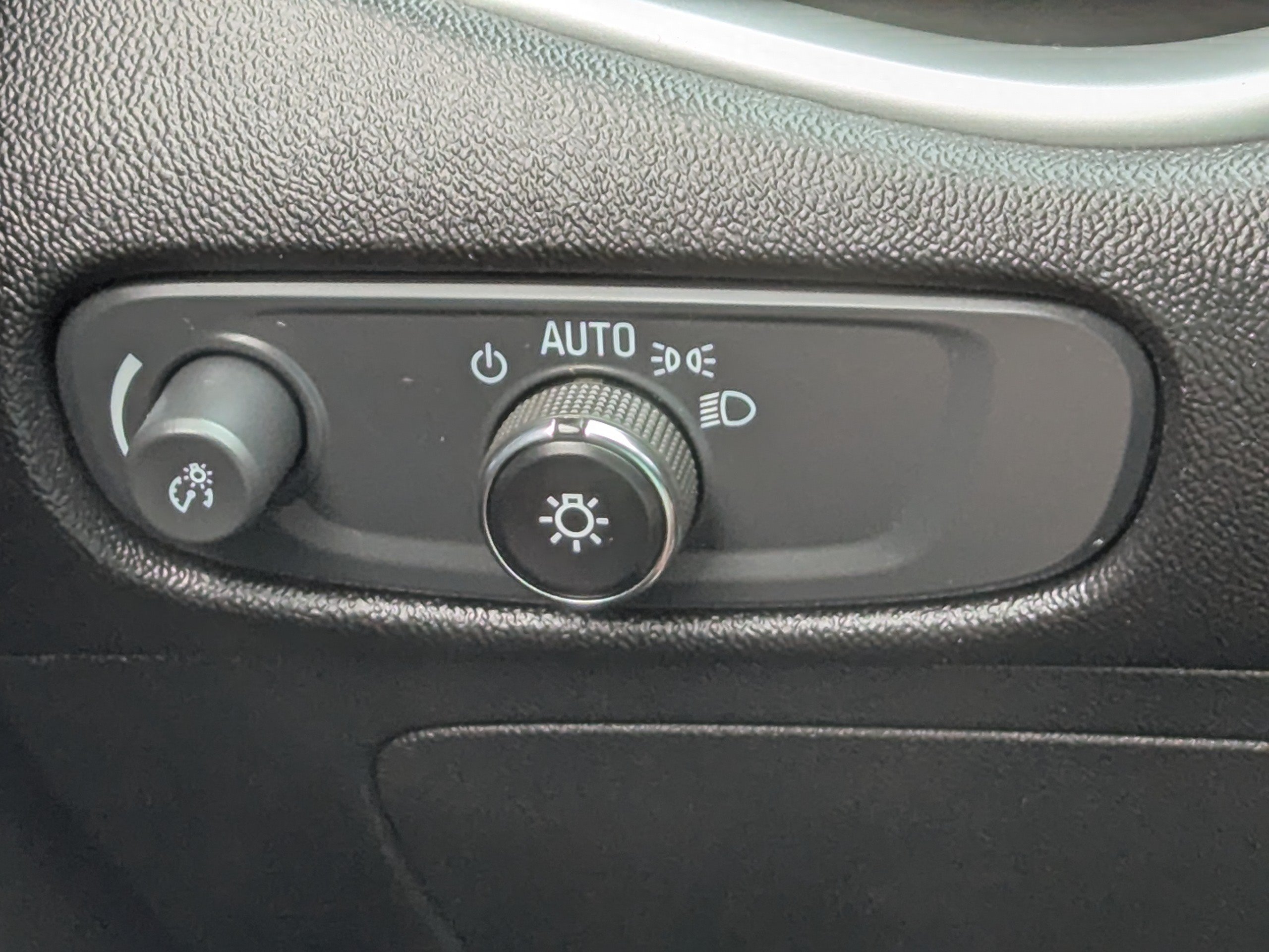 Used 2024 Chevrolet Malibu LT FWD image 30