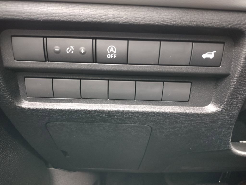 New 2026 Mitsubishi Outlander SE image 21