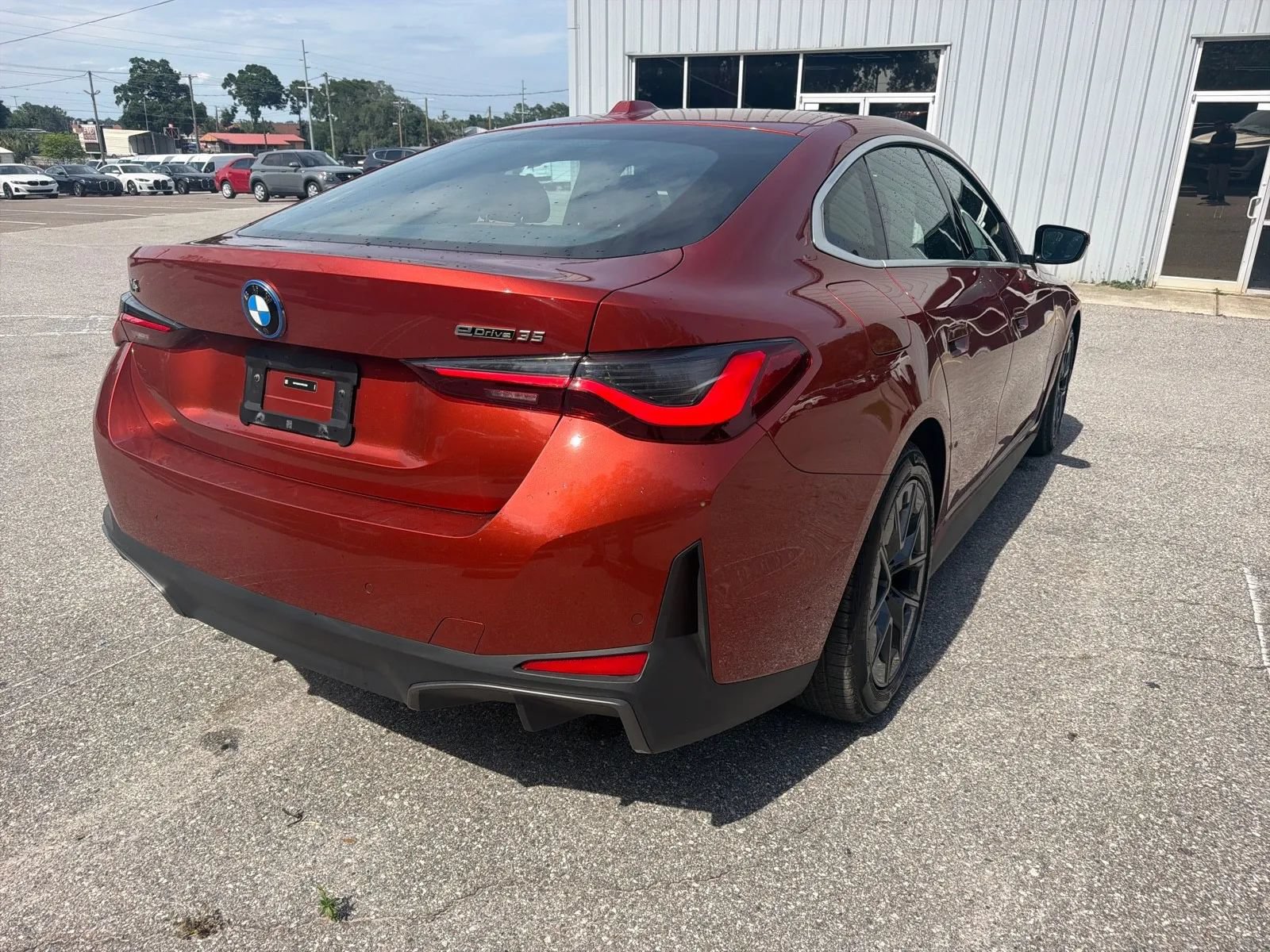 Used 2023 BMW i4 eDrive35 w/ Premium Package RWD image 11