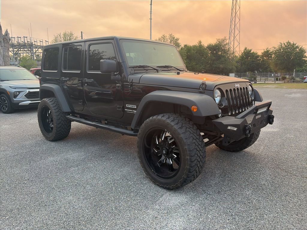 Used 2018 Jeep Wrangler Unlimited Sport w/ Connectivity Group AWD/4WD image 4