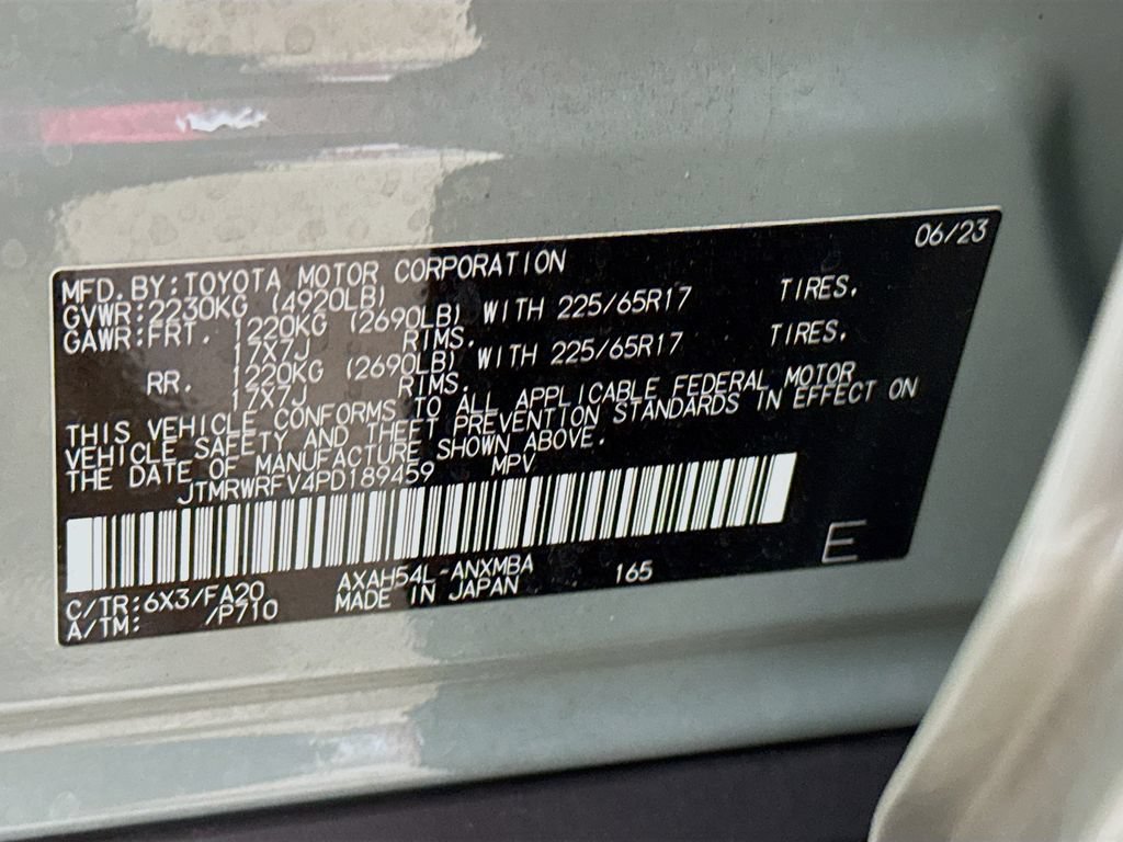 Used 2023 Toyota RAV4 XLE AWD/4WD image 30