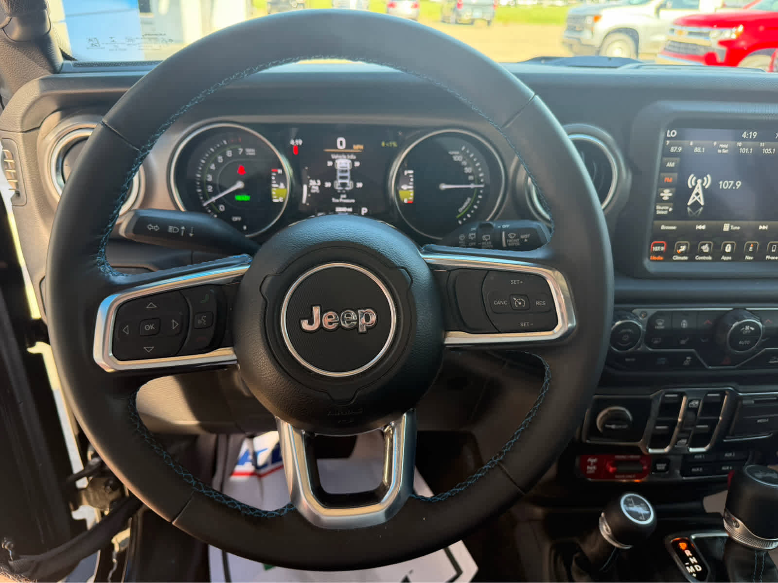 Used 2023 Jeep Wrangler Unlimited Rubicon 4xe w/ Cold Weather Group AWD/4WD image 23