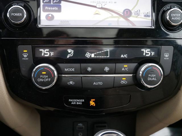 Used 2017 Nissan Rogue SL w/ SL Premium Package image 21