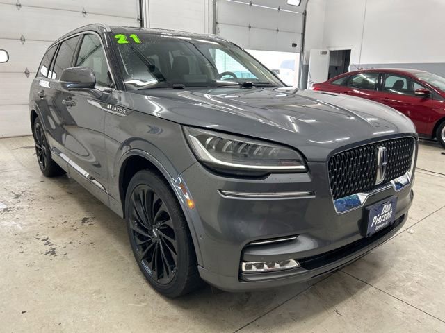Used 2021 Lincoln Aviator Reserve w/ Equipment Group 208A AWD/4WD image 3