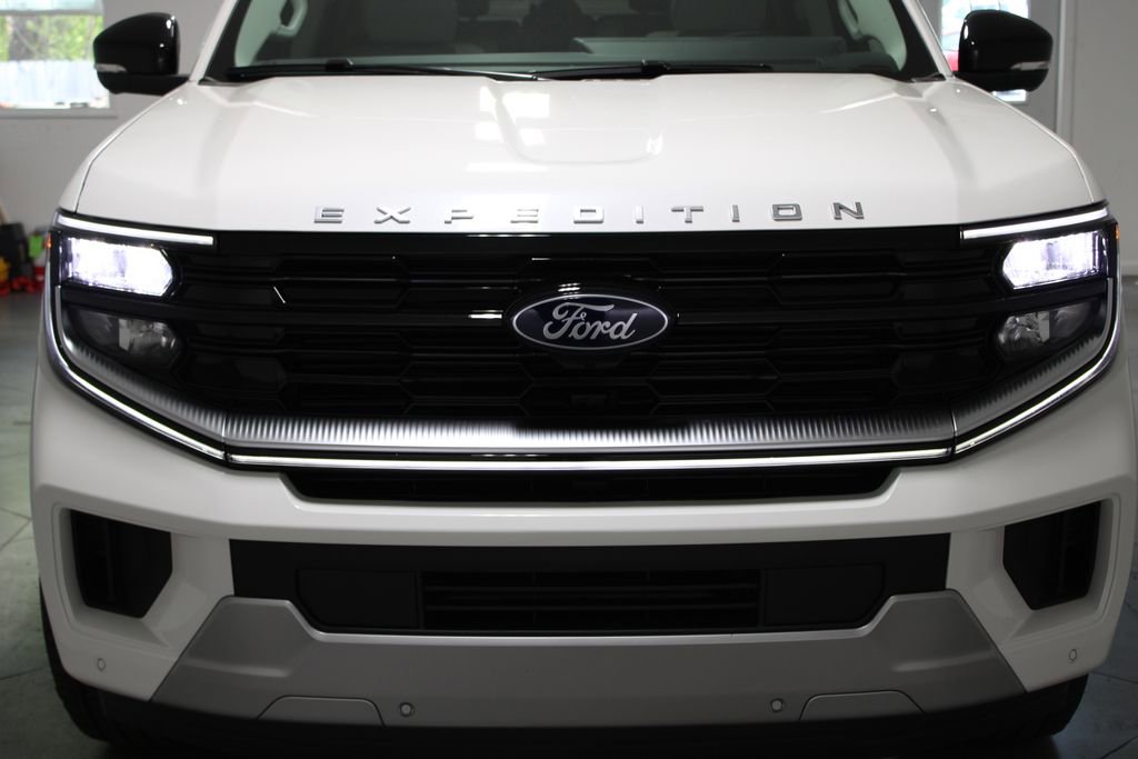 New 2026 Ford Expedition Platinum image 59