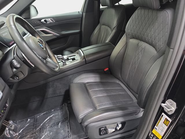 Used 2021 BMW X6 M50i w/ Executive Package AWD/4WD image 13