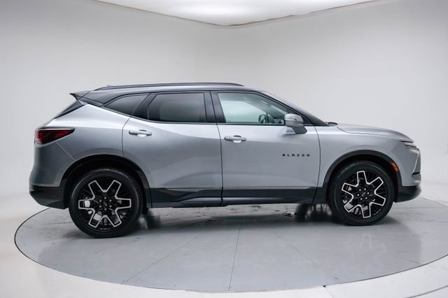 Used 2023 Chevrolet Blazer RS w/ Driver Confidence II Package image 8