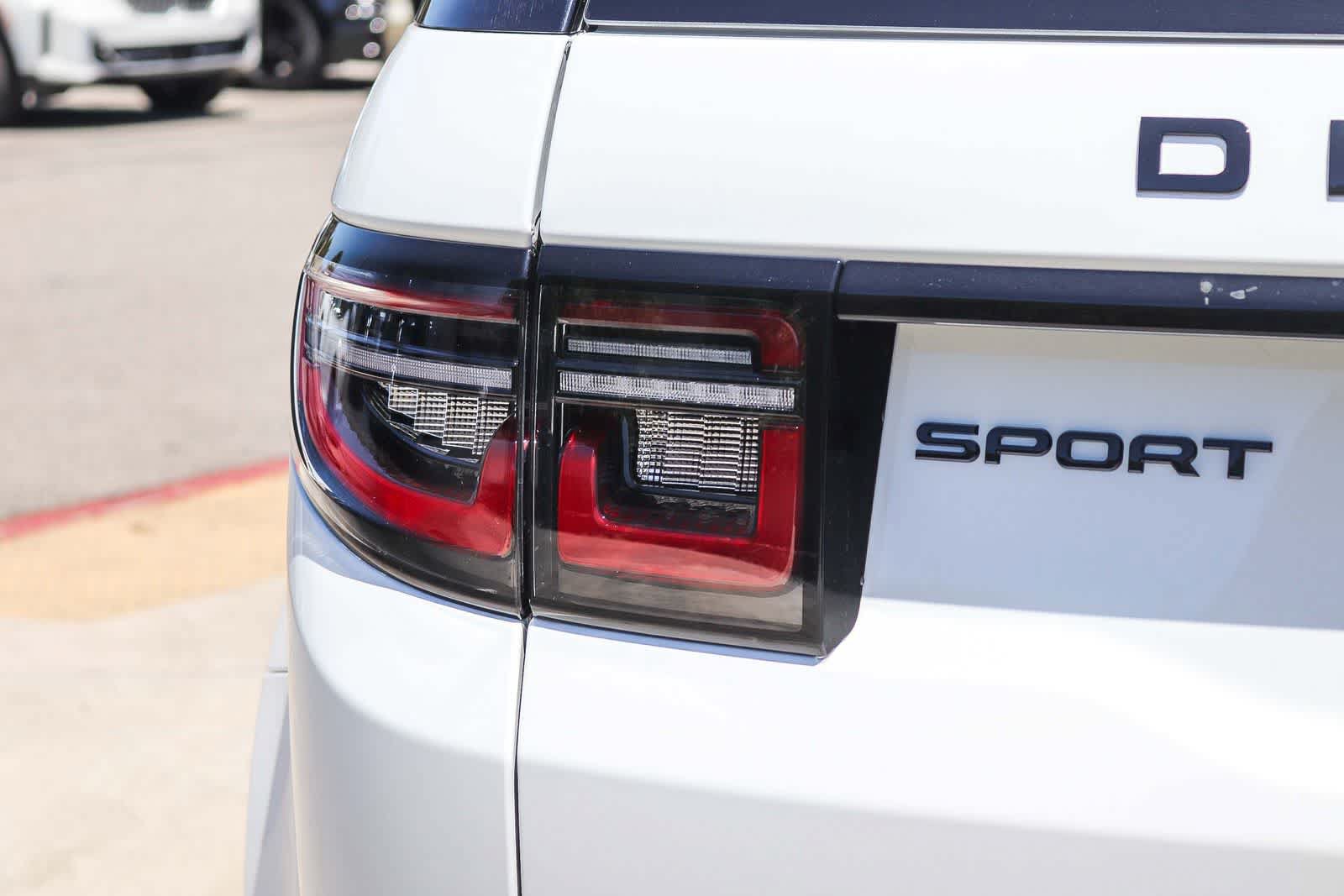 New 2026 Land Rover Discovery Sport Landmark AWD/4WD image 7