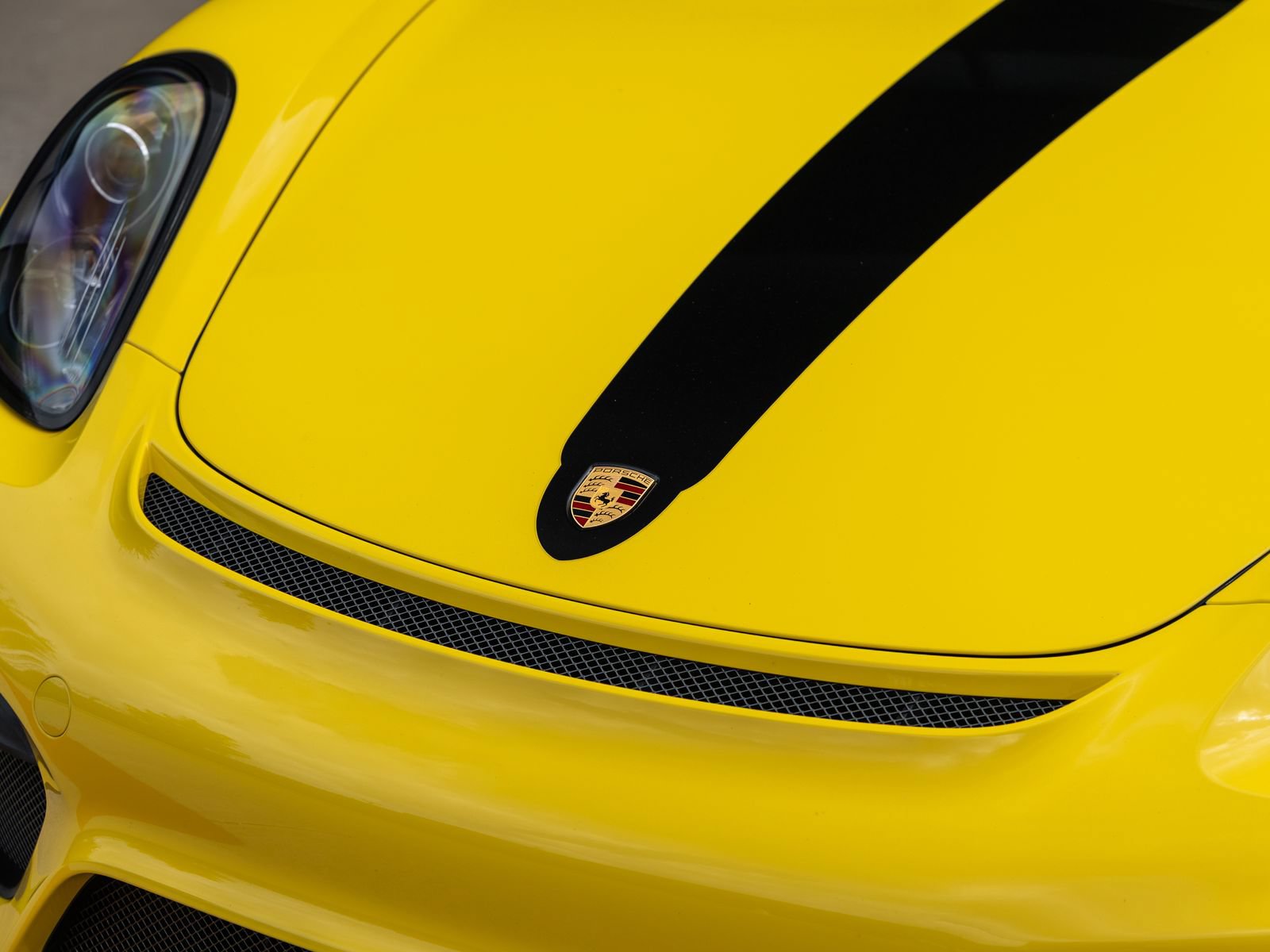 Used 2016 Porsche Cayman GT4 RWD image 22