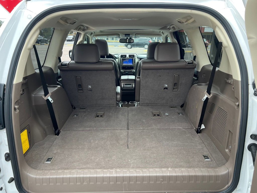 Used 2017 Lexus GX 460 Premium image 28