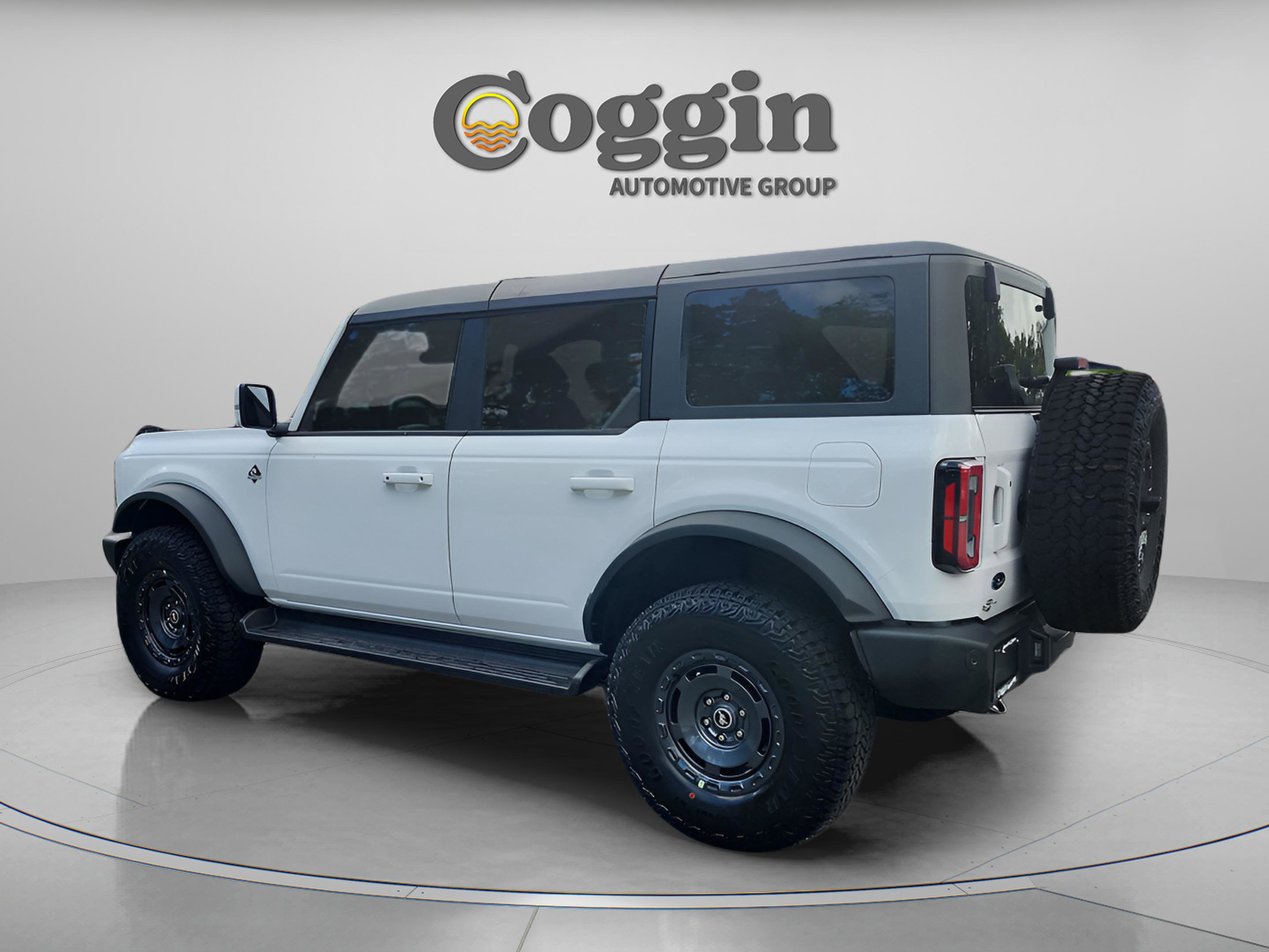 New 2025 Ford Bronco Outer Banks w/ Sasquatch Package image 3