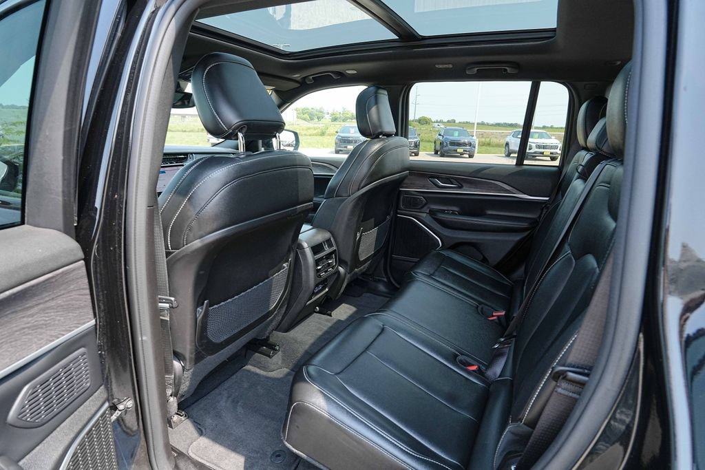 Used 2024 Jeep Grand Cherokee Limited 4xe AWD/4WD image 18