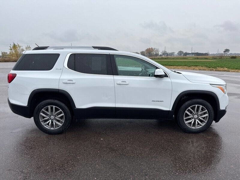 Used 2019 GMC Acadia SLE image 9