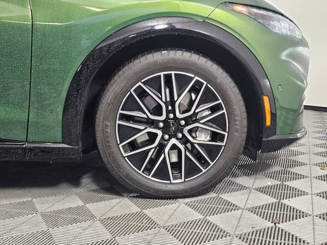 Used 2024 Ford Mustang Mach-E Premium image 9