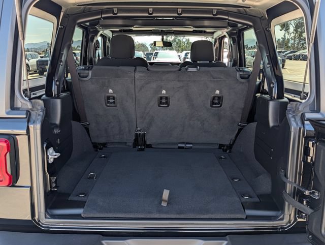 Used 2022 Jeep Wrangler Unlimited Sport AWD/4WD image 10