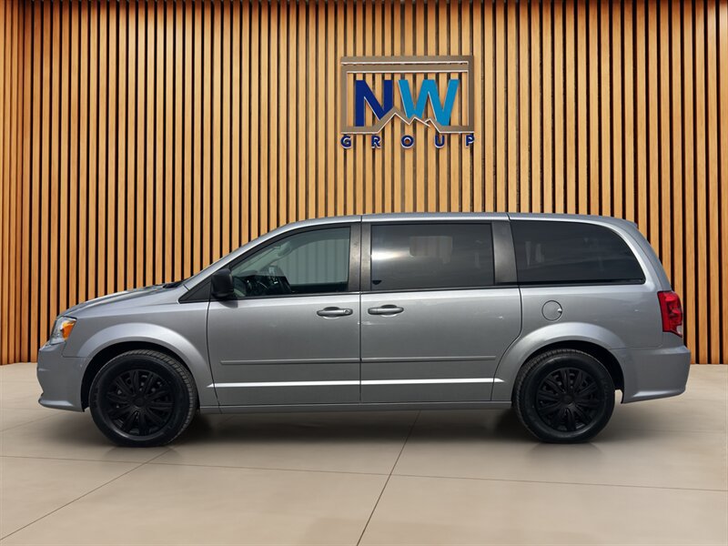 Used 2016 Dodge Grand Caravan SE w/ Quick Order Package 29E SE FWD image 24